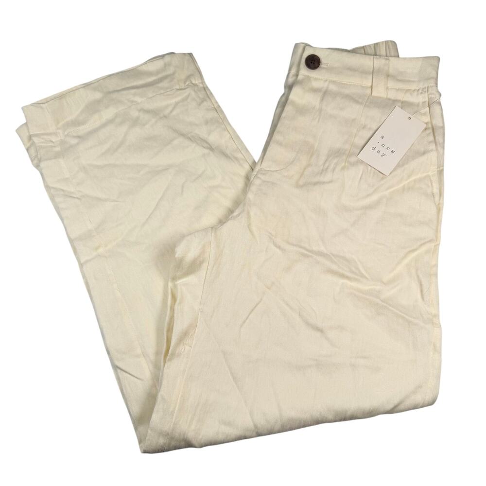 A New Day Pants Women's Size 4 Cream Wide Leg Elastic Waist in Back NWT